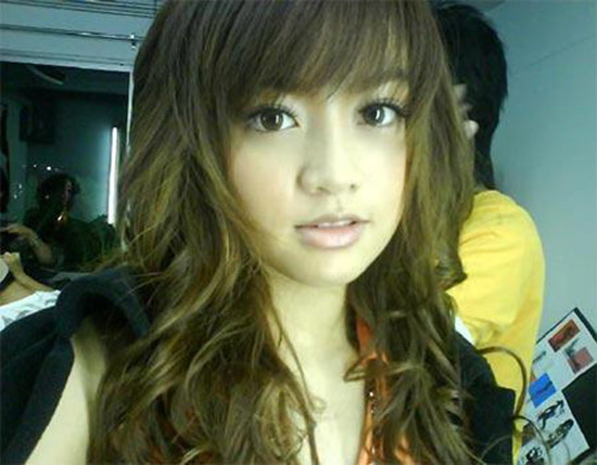 แนนนี่ เกิร์ลลี่ เบอร์รี่