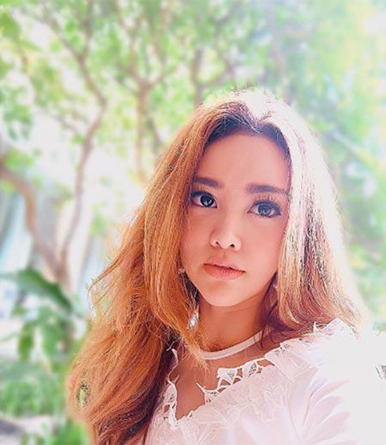 แนนนี่ เกิร์ลลี่ เบอร์รี่