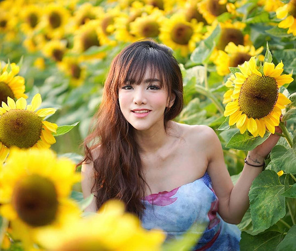 แนนนี่ เกิร์ลลี่ เบอร์รี่