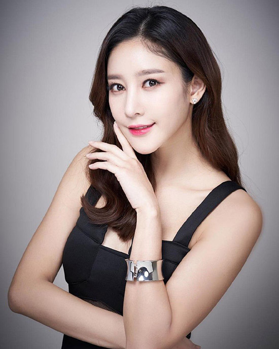 แตงโม นิดา