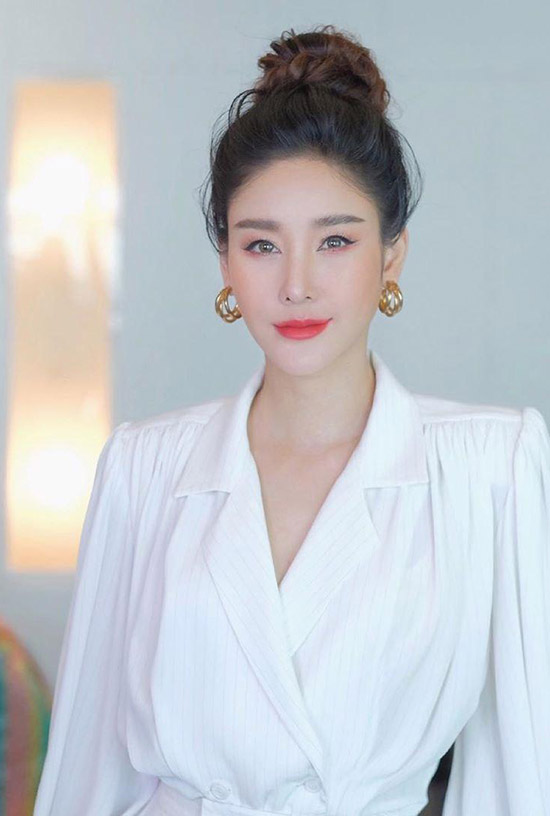 แตงโม นิดา