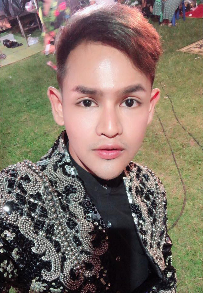 ขนเพชร บ้าจี้ ถอดกางเกงกลางเซเว่น