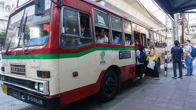 รถเมล์ประกันหมด