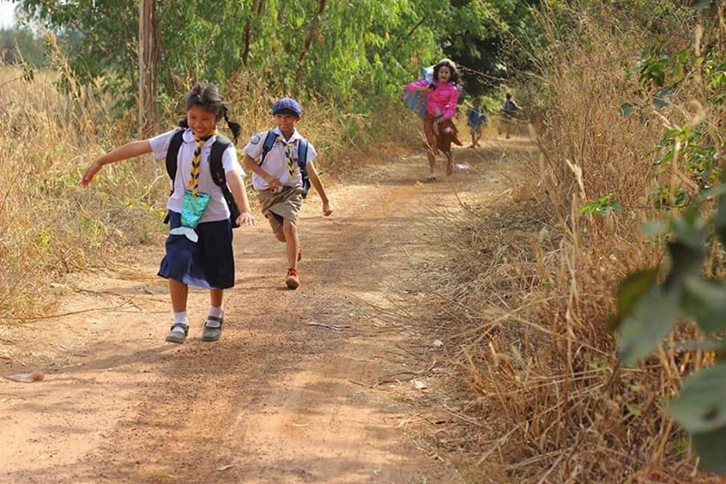 ครูแต่งผีหลอกนักเรียน