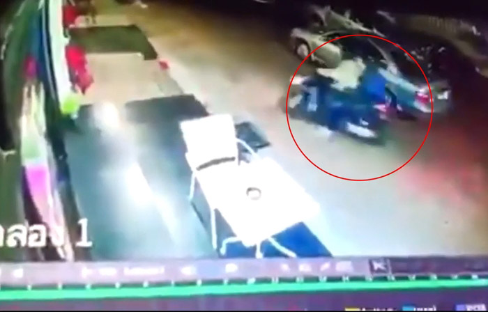 ยิงรถบิ๊กโจ๊ก