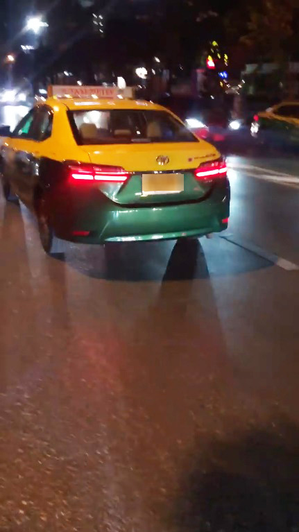 แท็กซี่ไม่กดมิเตอร์