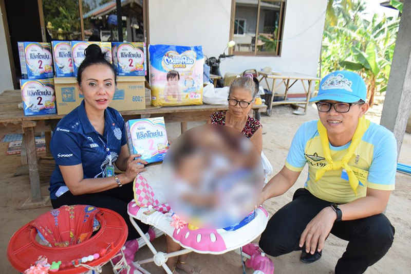 ทิ้งลูกให้คนแก่เลี้ยง