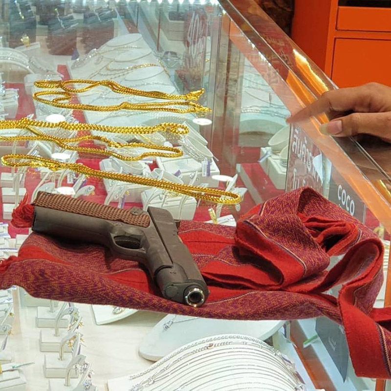 โจรปล้นทองลพบุรี