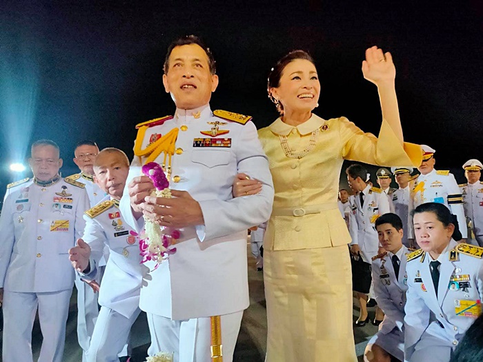 ในหลวง รัชกาลที่ 10