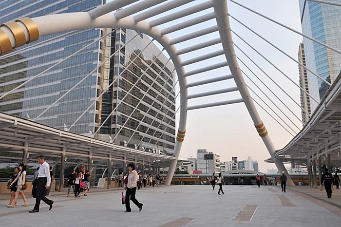 กระตุ้น จ้างานเด็กจบใหม่ 