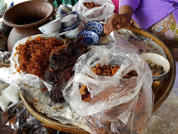 ร้านอาหารเพชรบุรี