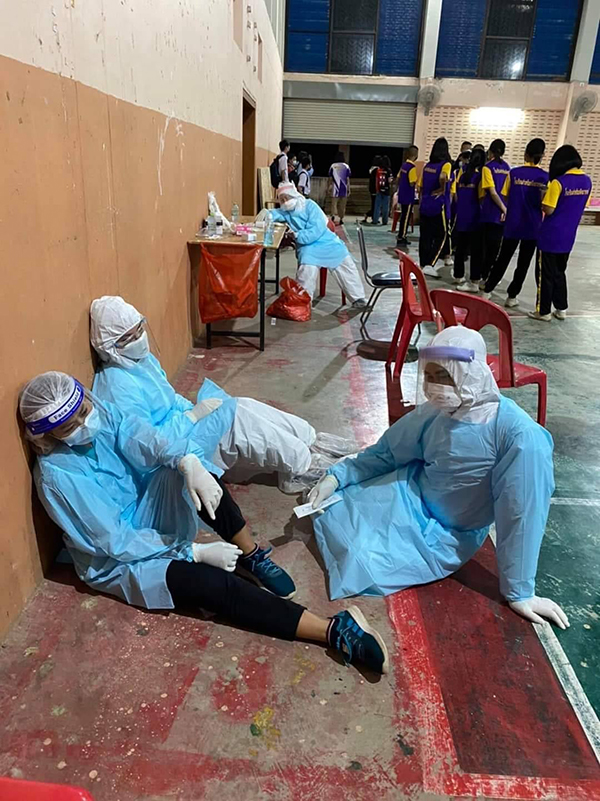 นักเรียนติดโควิด