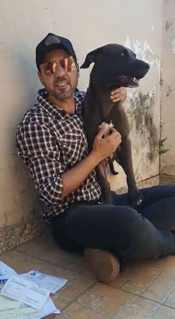 อนาคอนด้ารัดหมา