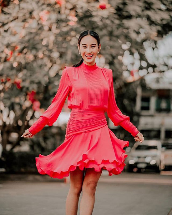 นาว ทิสานาฏ