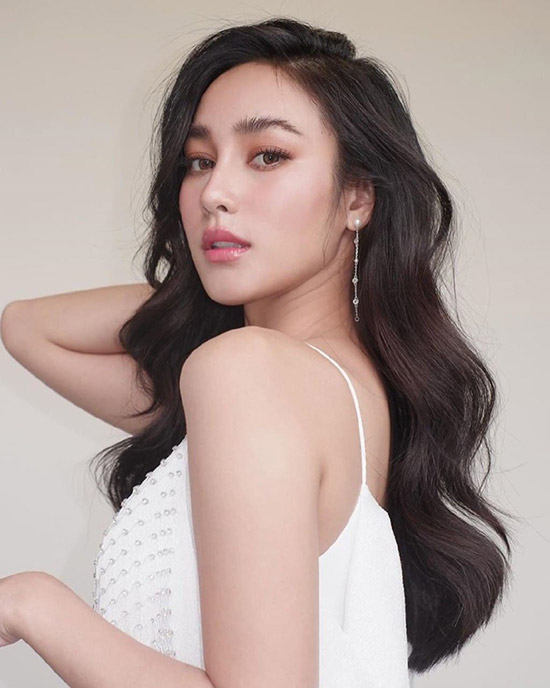 นาว ทิสานาฏ