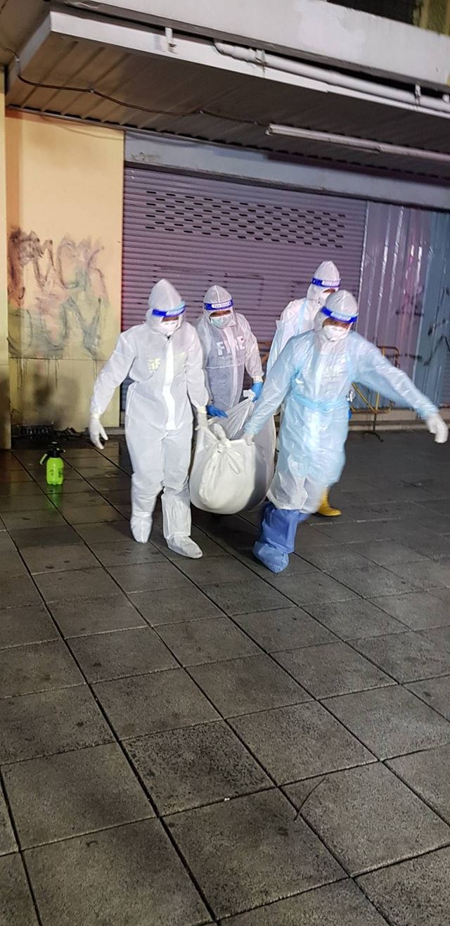 ข่าวศพโควิดนอนกลางถนน 