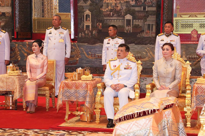 ในหลวง พระร เจ้าคุณพระ