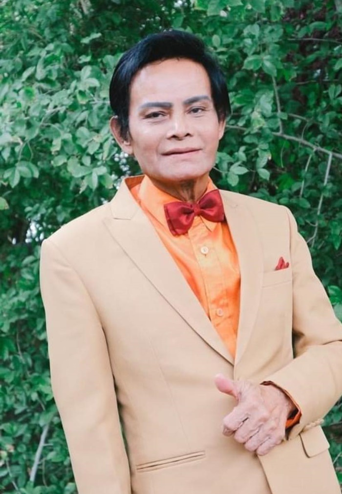 แสงสุรีย์ รุ่งโรจน์  