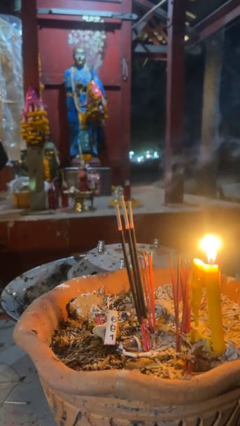 เลขเด็ด เจ้าแม่สร้อยทอง คลอง 9 