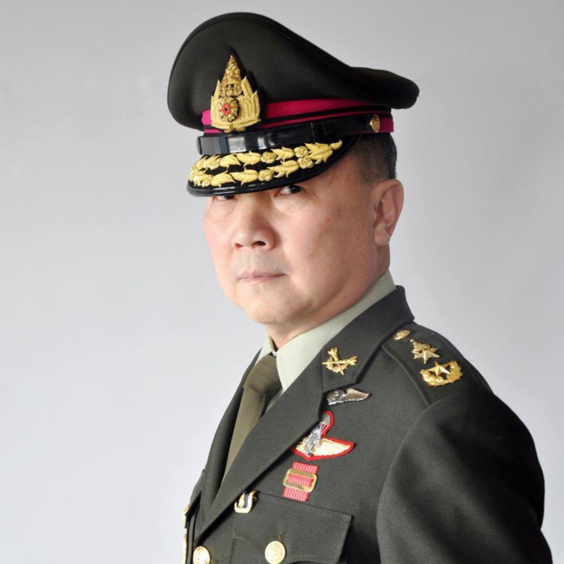 พล.ต. นพ.เหรียญทอง แน่นหนา