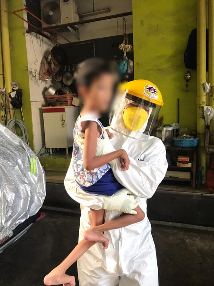 สองพี่น้องพิการซ้ำซ้อน ติดโควิด 19