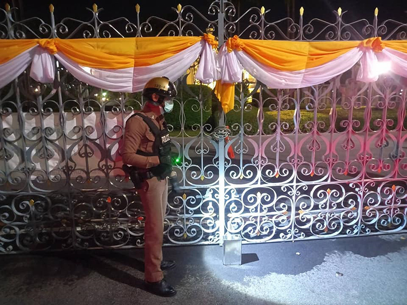 อดีตทหารเกณฑ์สุดทน พ่อป่วยโควิด หาเตียงไม่ได้ บุกจะเผาทำเนียบประท้วงนายกฯ