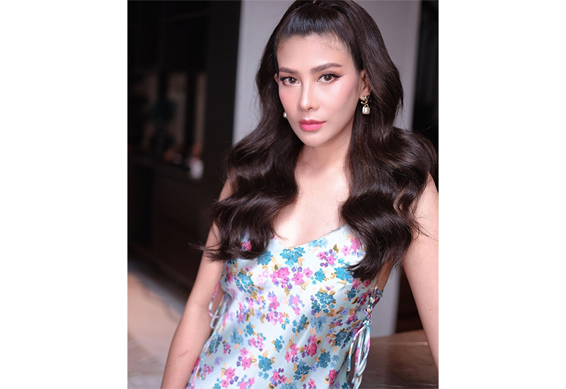 ดาราอีสาน