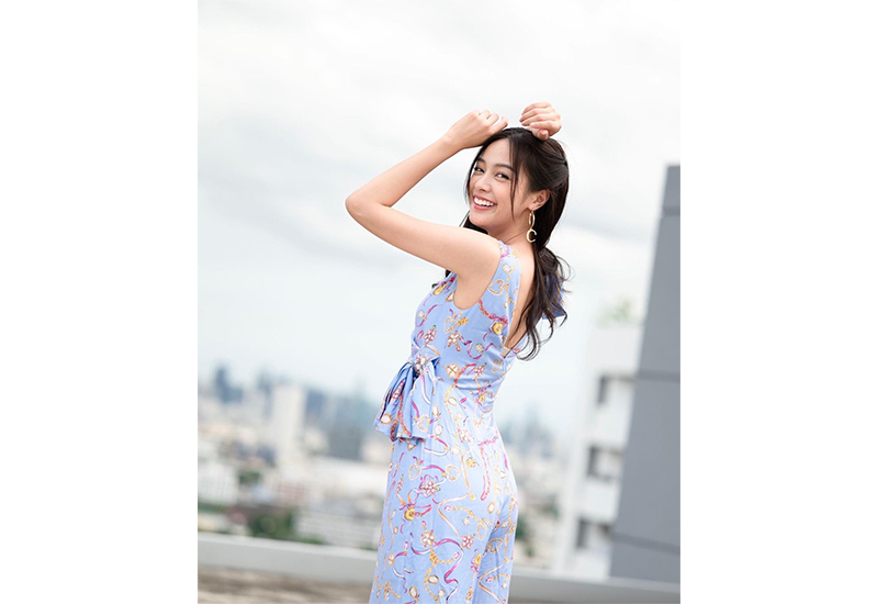 ดาราอีสาน