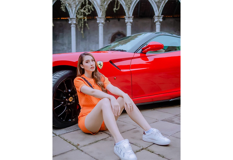 ดาราอีสาน