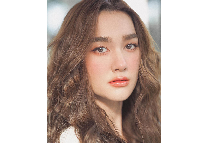 ดาราอีสาน