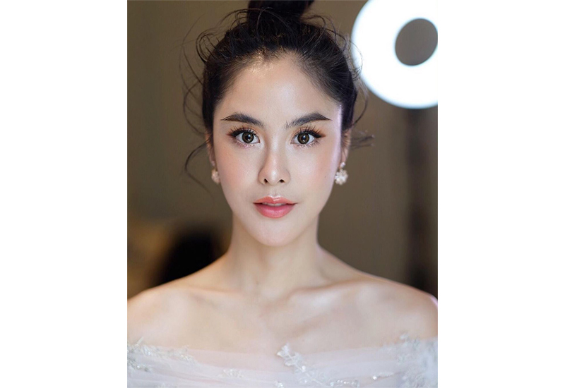 ดาราอีสาน