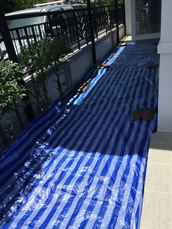 จัดสวนข้างบ้านทาวน์เฮ้าส์ และต่อเติมหลังคากันแดด