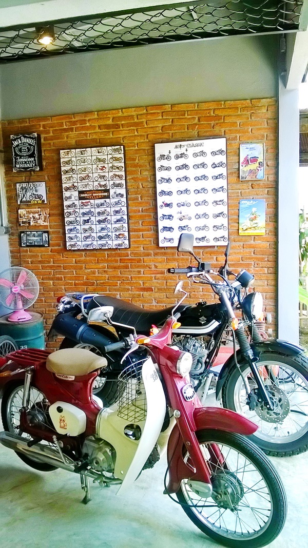 สร้างโรงจอดรถมอเตอร์ไซค์