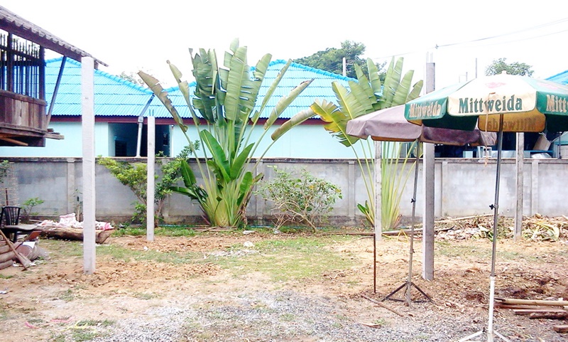 สร้างโรงจอดรถมอเตอร์ไซค์