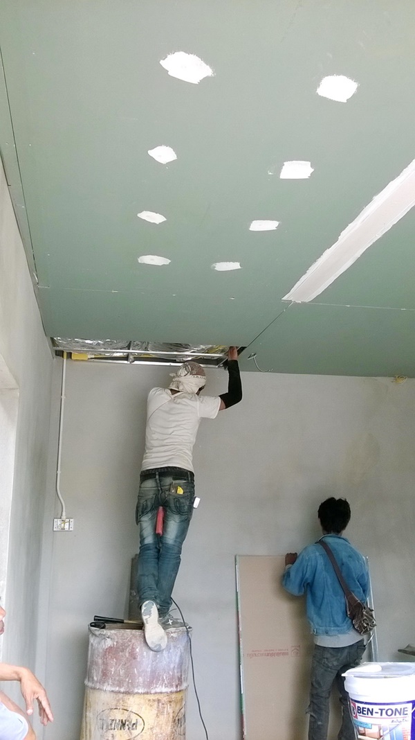 สร้างโรงจอดรถมอเตอร์ไซค์