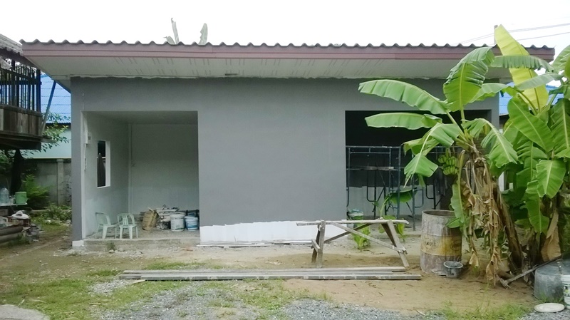 สร้างโรงจอดรถมอเตอร์ไซค์