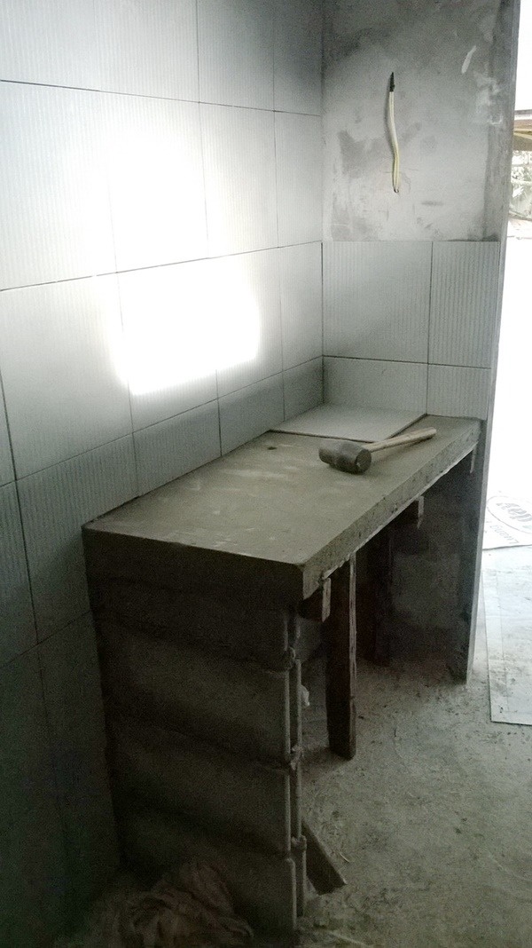 สร้างโรงจอดรถมอเตอร์ไซค์