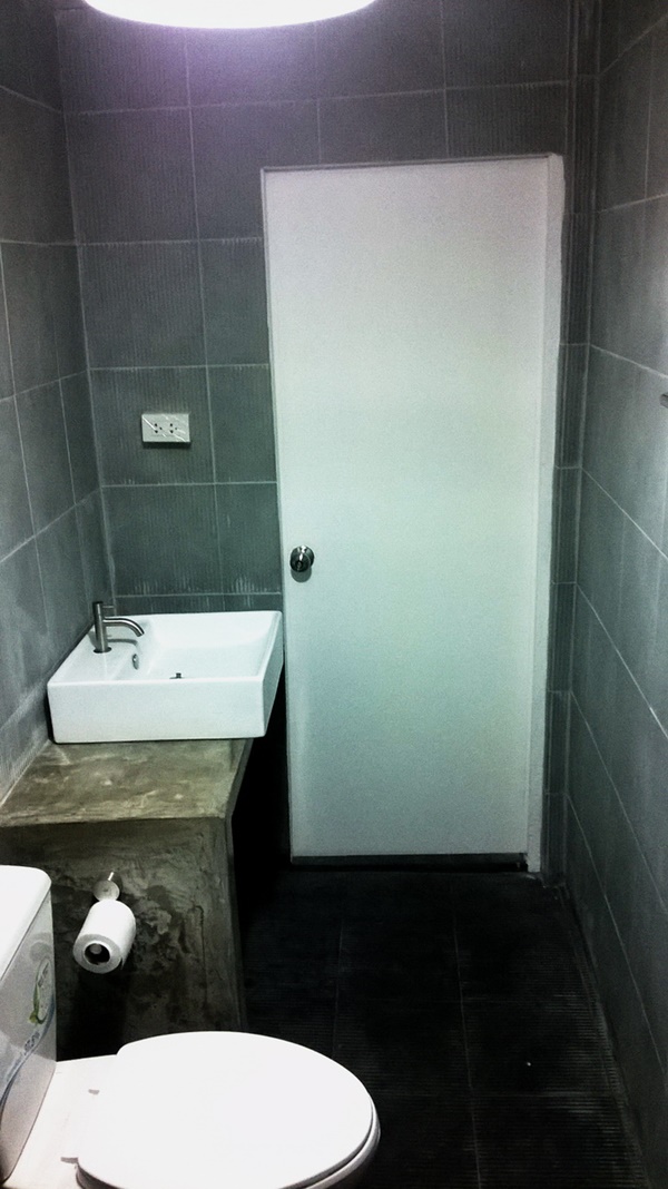 สร้างโรงจอดรถมอเตอร์ไซค์