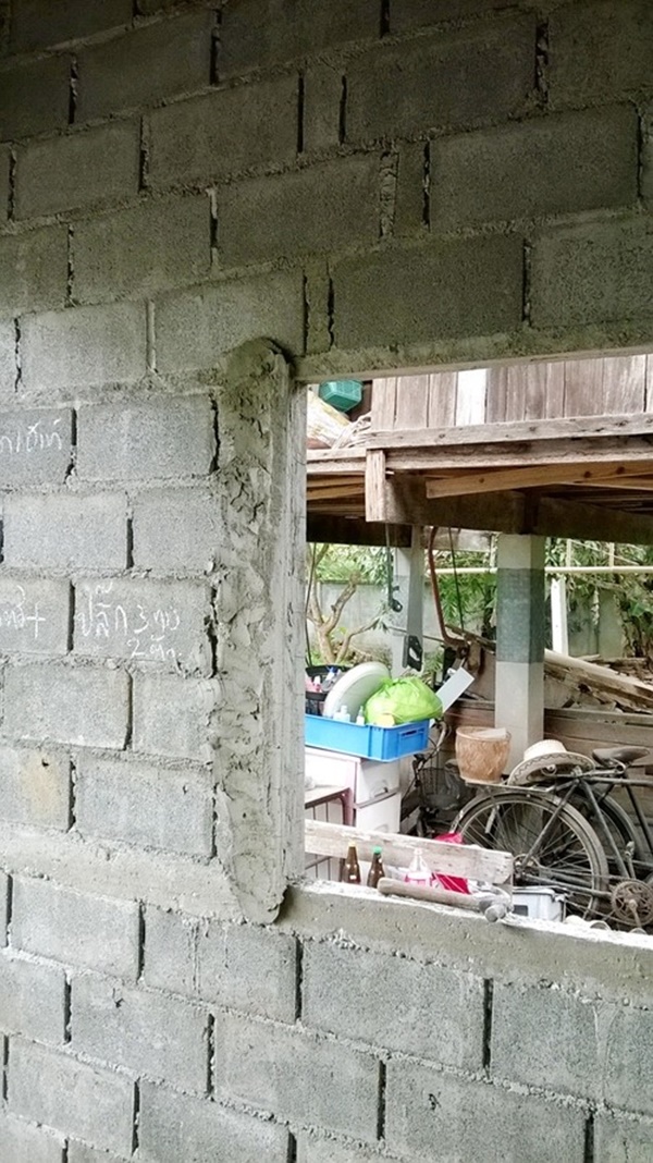 สร้างโรงจอดรถมอเตอร์ไซค์