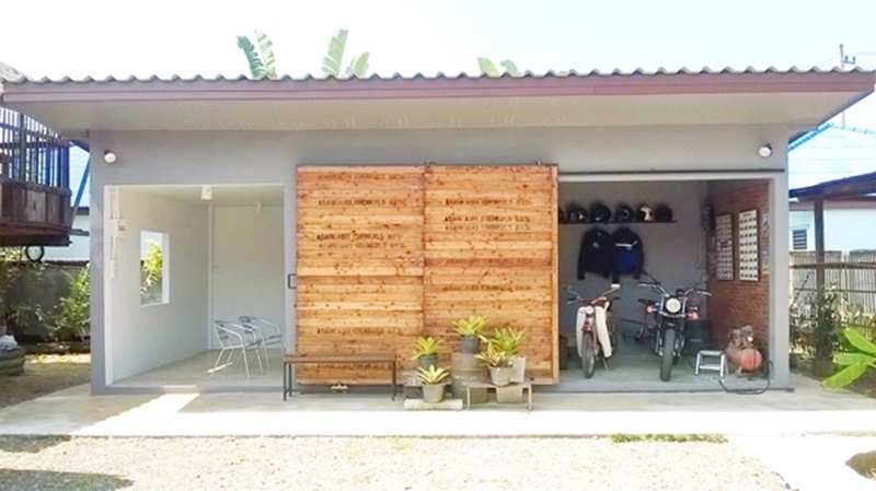 สร้างโรงจอดรถมอเตอร์ไซค์