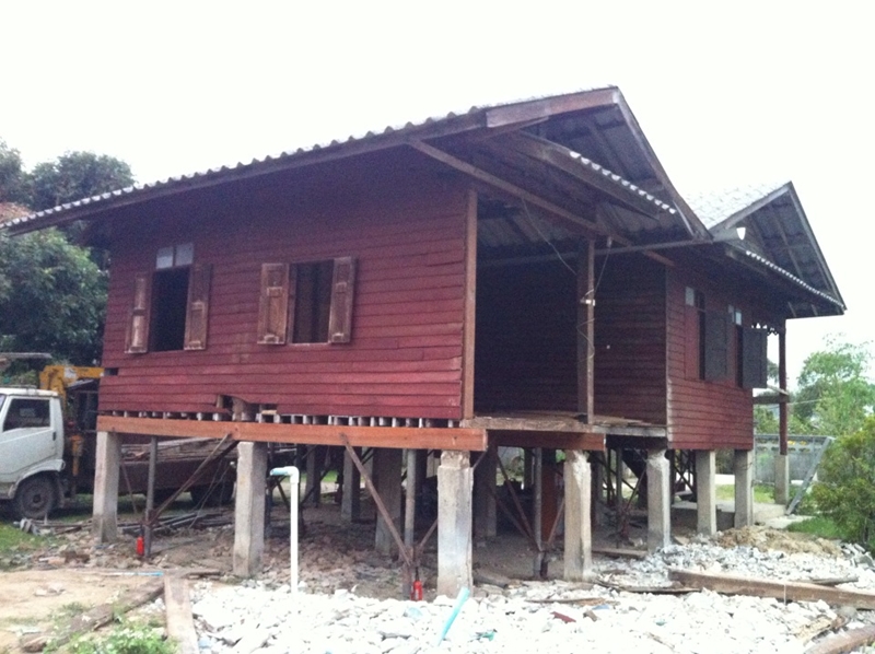 แบบบ้านครึ่งปูนครึ่งไม้