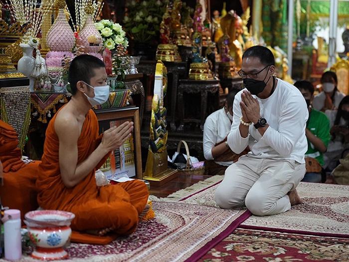 บ๊วย เชษฐวุฒิ