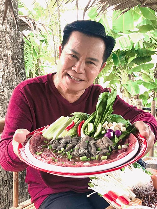 มนต์สิทธิ์ คำสร้อย