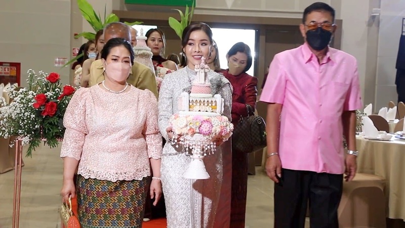 เจ้าสาวสู่ขอเจ้าบ่าว