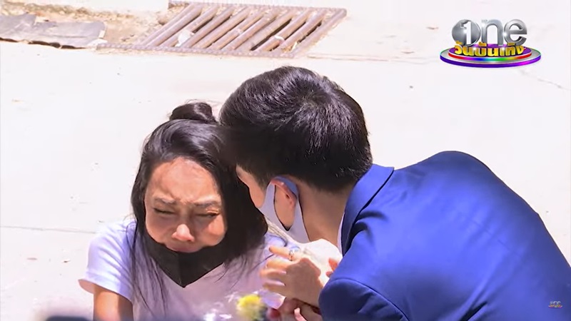 เอ็มมี่ อมลวรรณ