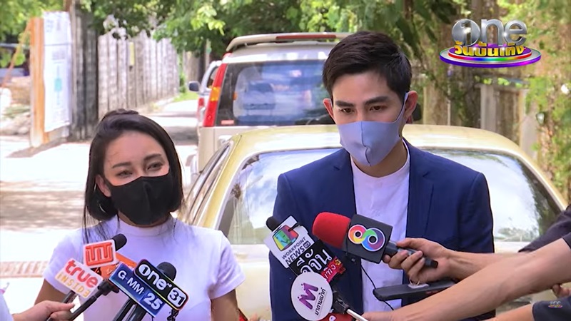 เอ็มมี่ อมลวรรณ