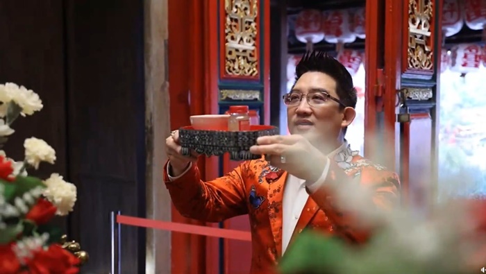 แนะสีเสื้อวันตรุษจีน 