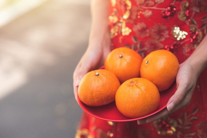 แนะสีเสื้อวันตรุษจีน 