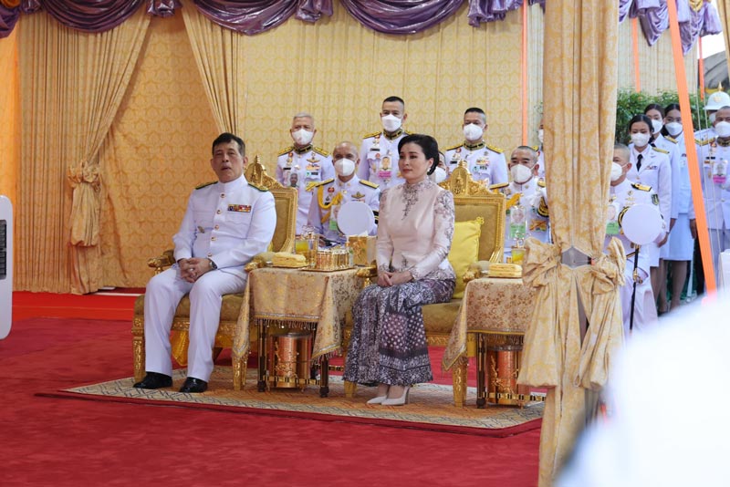 ในหลวง รัชกาลที่ 10