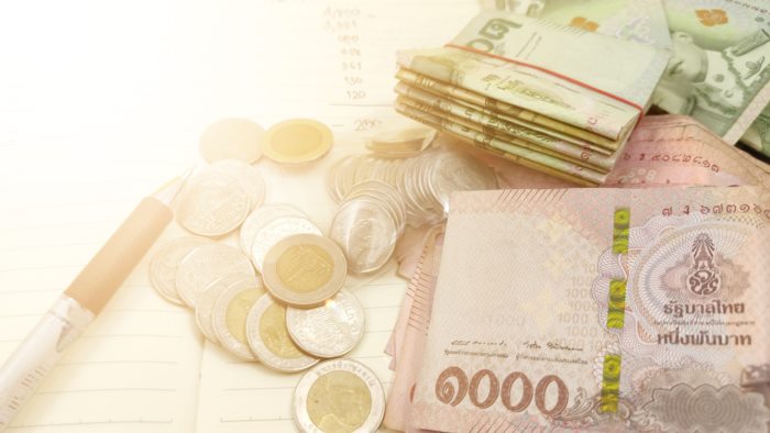 ผู้สูงอายุรายได้น้อย